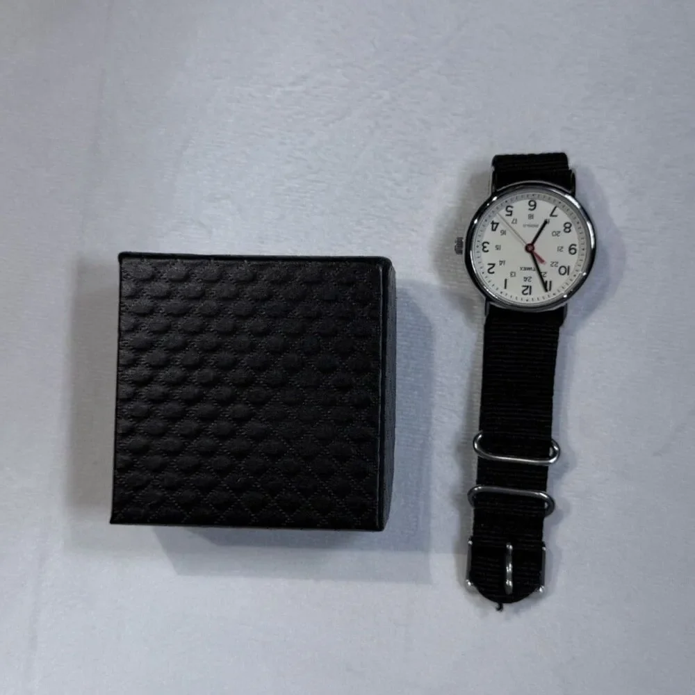 TIMEX Indiglo Men's Wrist‎ Watch 30 Meters Stainless Steel NEW
